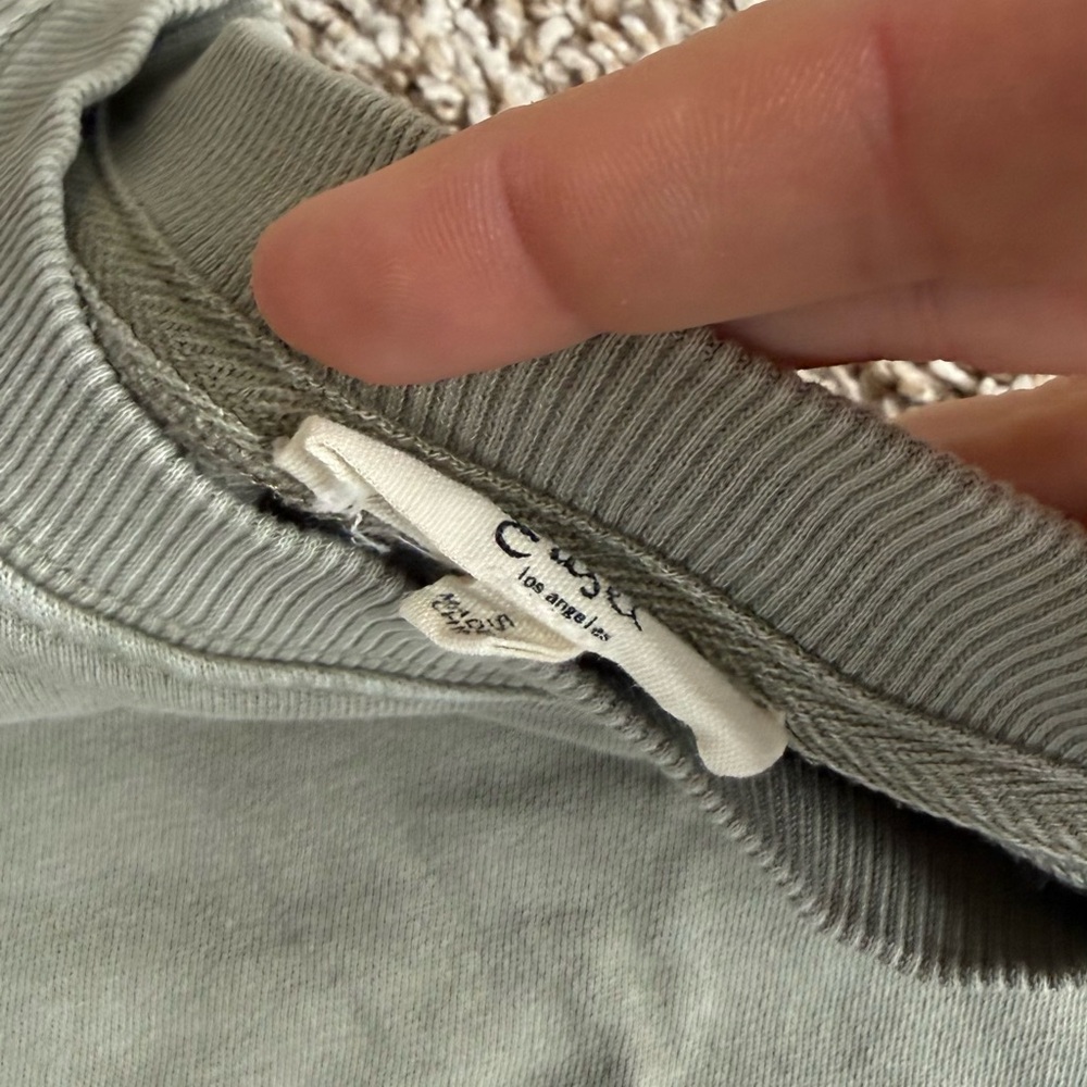 Easel pull over, size small EUC - image 2